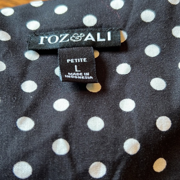 ROZ & ALI BLACK/WHITE POLKA DOTTED DRESS - Picture 5 of 7